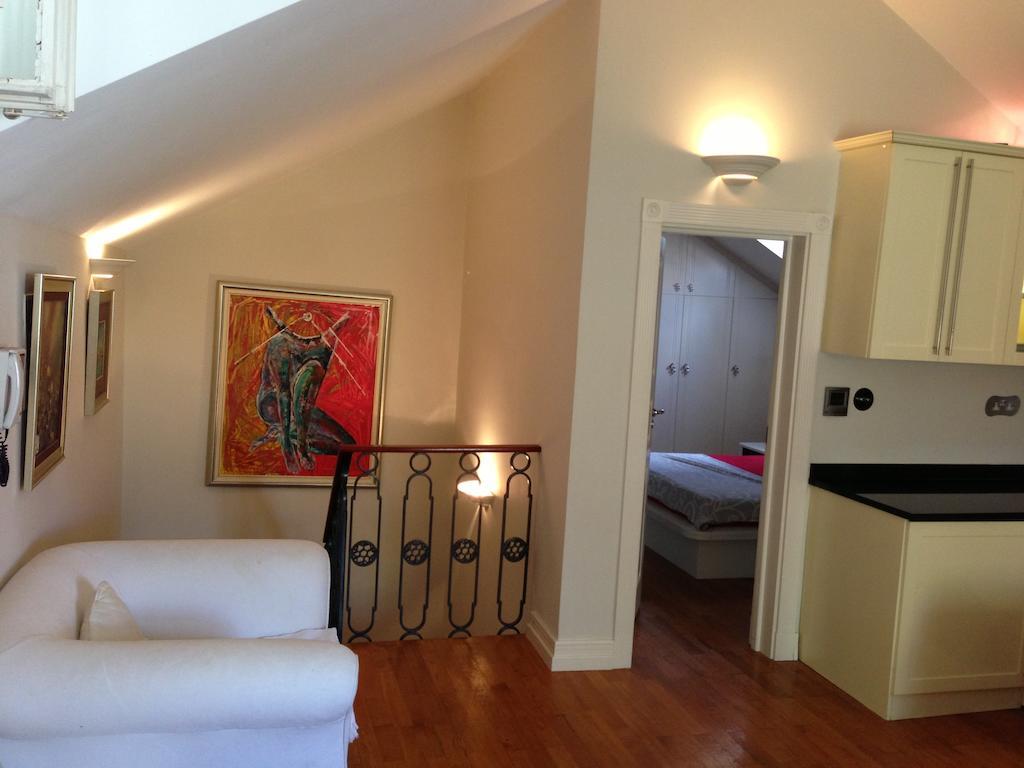 London Apartment Budva Buitenkant foto
